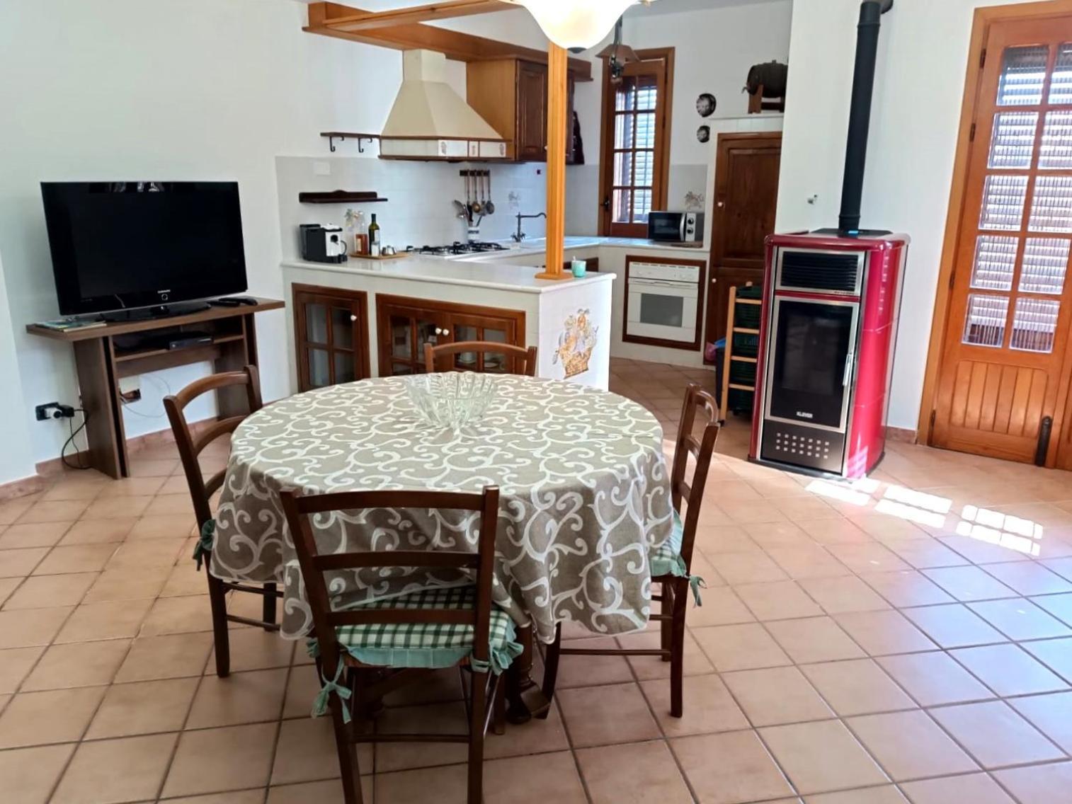 Casa Belvedere Isnello Eksteriør billede